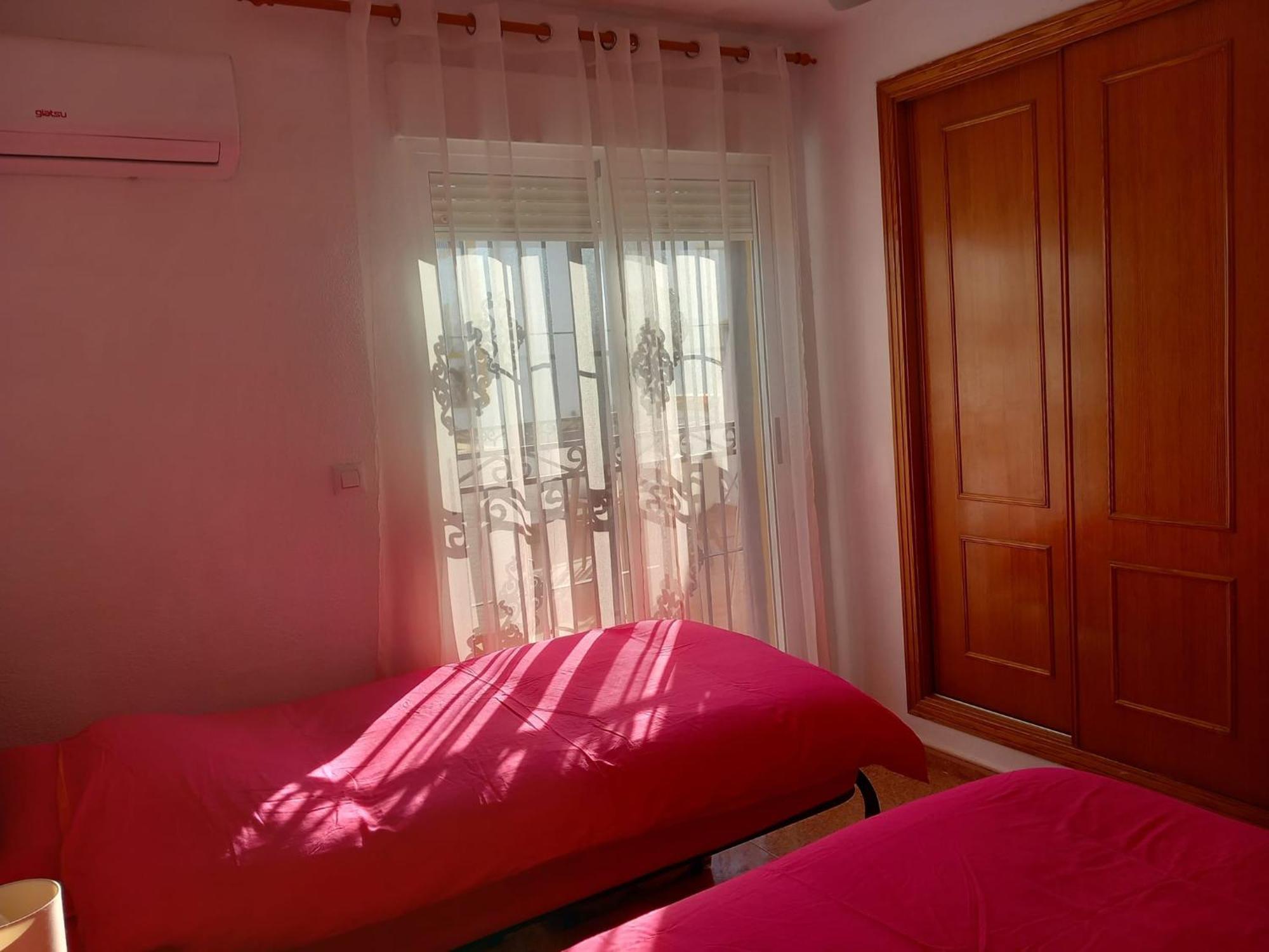 A Room With A Sun View Οριουέλα Εξωτερικό φωτογραφία